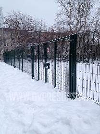 Городская дворовая спортивная площадка