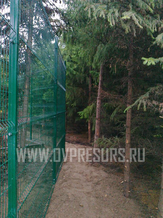 Территория парковки, забор FENSYS