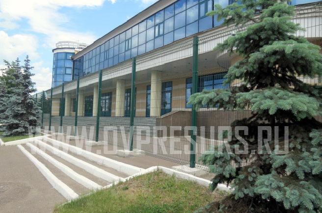Металлические огражденя, Дворец спорта в Казани, объект 27-й Всемирной универсиады поставка и монтаж от ОВП-ресурс, Пермь